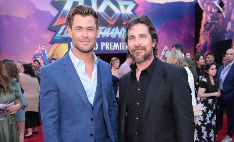 Christian Bale Berperan Menjadi Super Villain di Film Thor: Love and Thunder 2022, Chris Hemsworth Akan Pensiun?