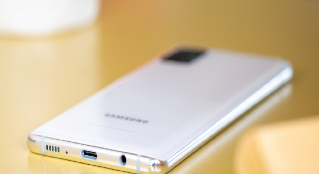 Review Spesifikasi Samsung Galaxy A52 vs A52 5G