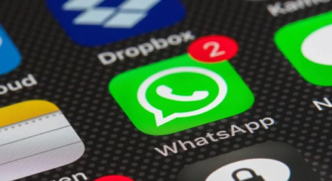 Cara membuat emoji berbulu di WhatsApp